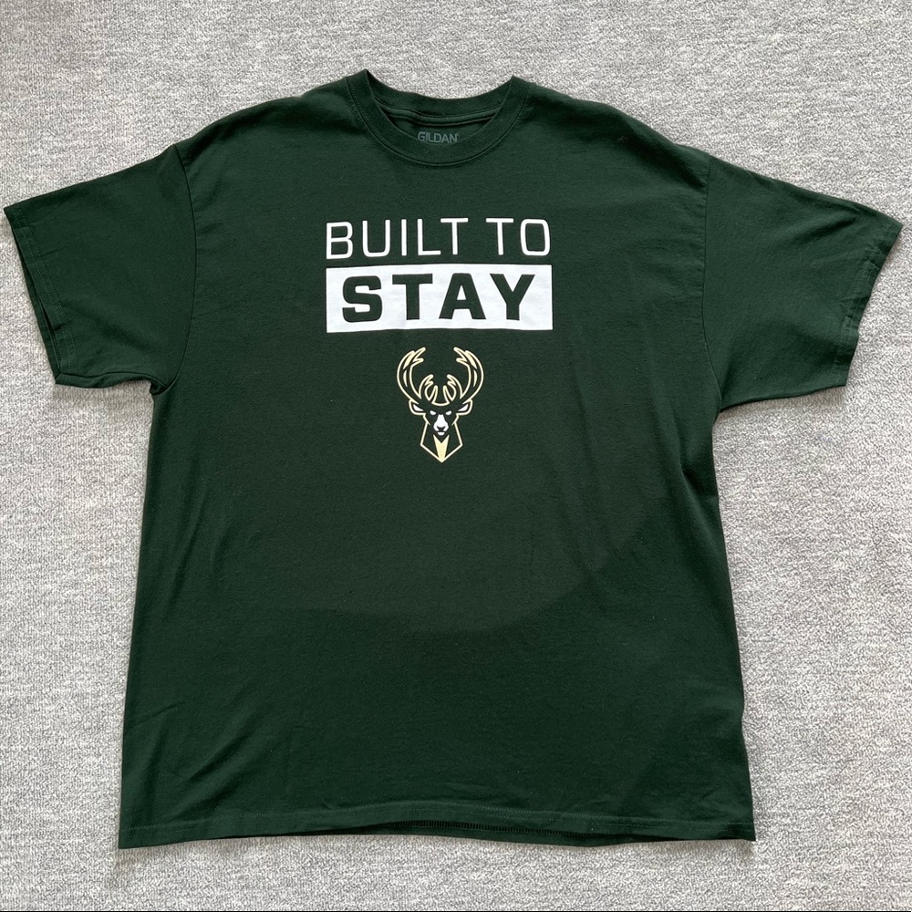 Milwaukee Bucks Gildan Dryblend Crewneck Tee
